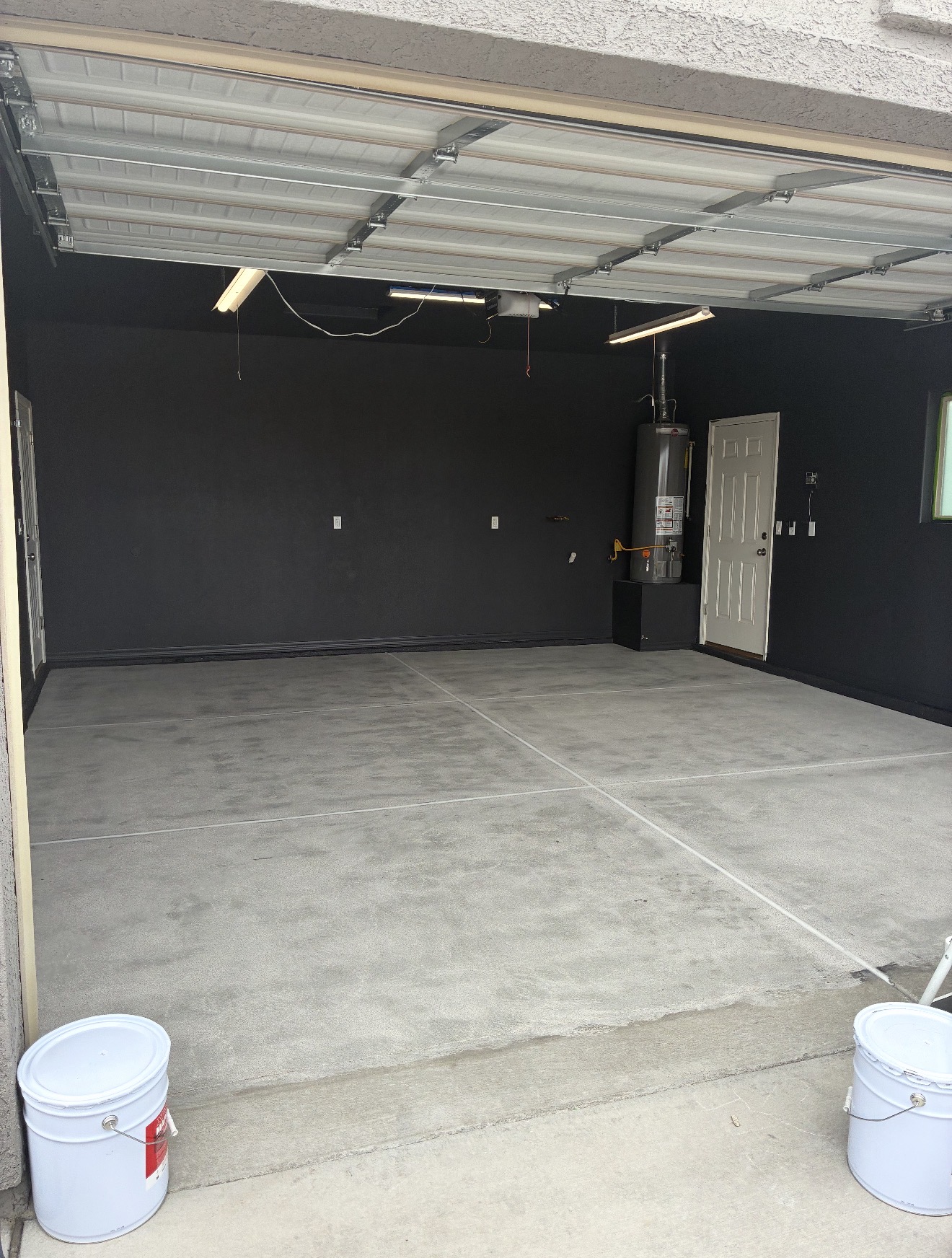 Glacier Metallic Garage before coating
