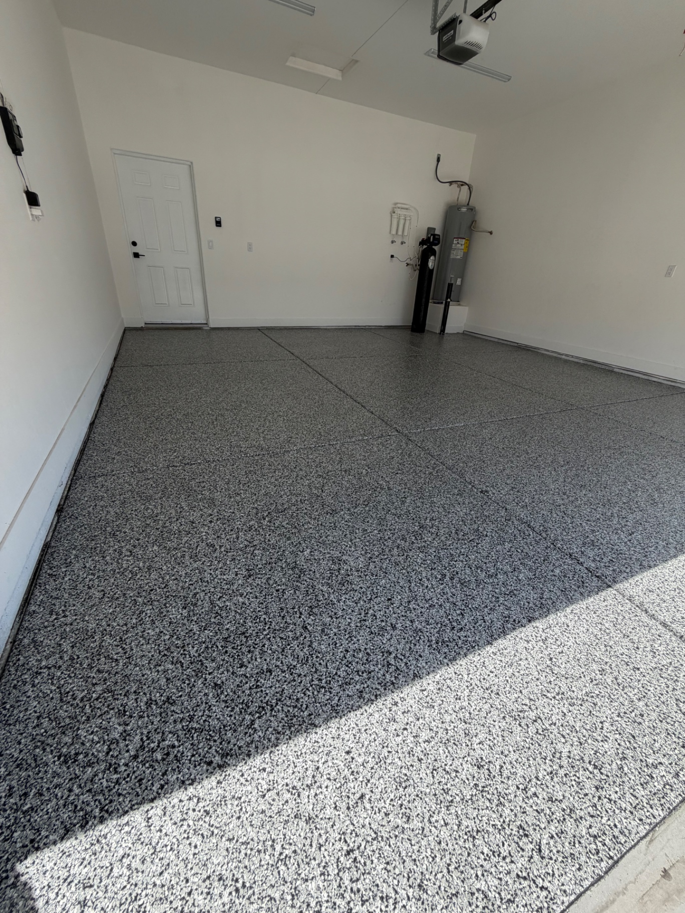 Desert Garage Flake after — finished Prestige epoxy surface